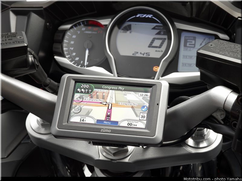 yamaha_2013_fjr_1300_a_072