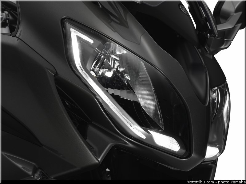 yamaha_2013_fjr_1300_a_077