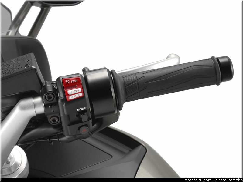 yamaha_2013_fjr_1300_a_078
