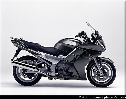 yamaha_2003_fjr_1300_001.jpg