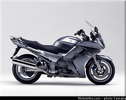 yamaha_2003_fjr_1300_011.jpg