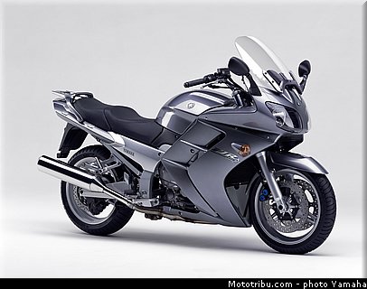 yamaha_2003_fjr_1300_013.jpg