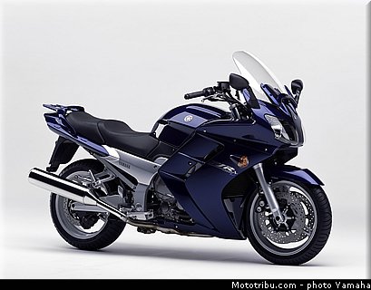yamaha_2004_fjr_1300_001.jpg