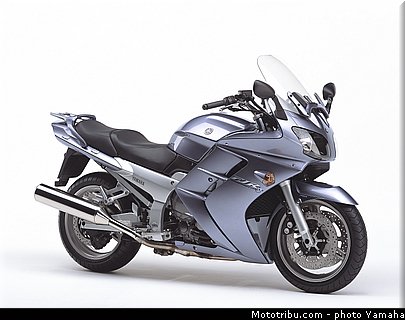 yamaha_2004_fjr_1300_005.jpg
