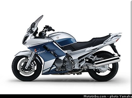 yamaha_2005_fjr_1300_002.jpg