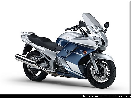 yamaha_2005_fjr_1300_003.jpg