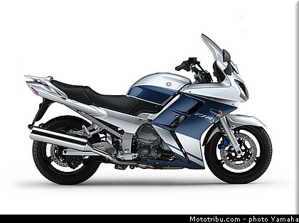 yamaha_2005_fjr_1300_007.jpg