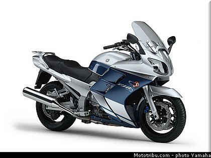 yamaha_2005_fjr_1300_009.jpg