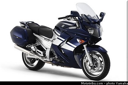 yamaha_2006_fjr_1300_a_010.jpg