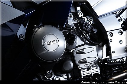 yamaha_2006_fjr_1300_as_007.jpg