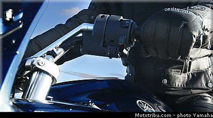 yamaha_2006_fjr_1300_as_008.jpg