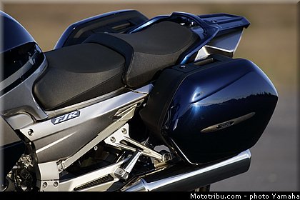 yamaha_2006_fjr_1300_as_009.jpg