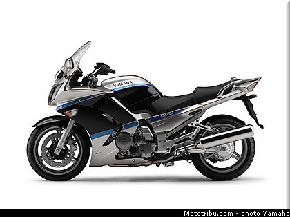 yamaha_2009_fjr_0002_as_017.jpg