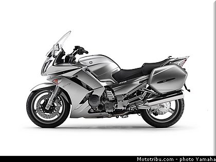 yamaha_2011_fjr_1300_as_007.jpg