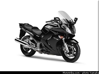 yamaha_2012_fjr_1300_a_010.jpg