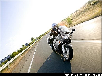 yamaha_2012_fjr_1300_as_001.jpg