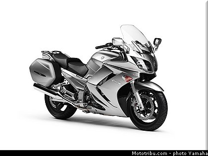 yamaha_2012_fjr_1300_as_003.jpg