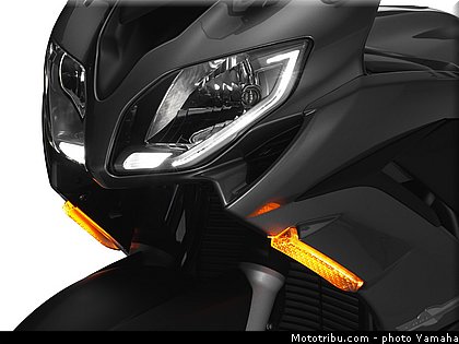 yamaha_2013_fjr_1300_a_051.jpg