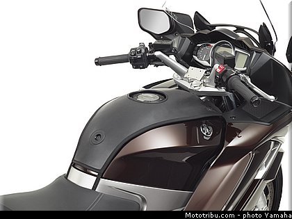 yamaha_2013_fjr_1300_a_052.jpg