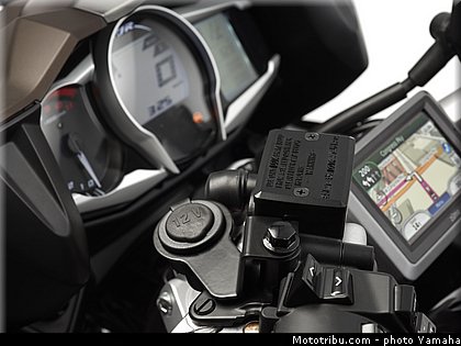 yamaha_2013_fjr_1300_a_053.jpg