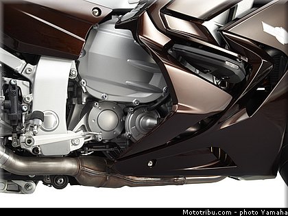 yamaha_2013_fjr_1300_a_058.jpg