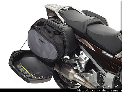 yamaha_2013_fjr_1300_a_064.jpg