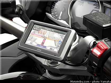 yamaha_2013_fjr_1300_a_071.jpg
