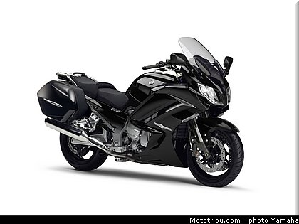 yamaha_2013_fjr_1300_as_006.jpg