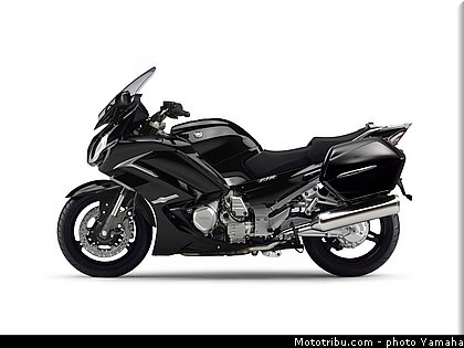 yamaha_2013_fjr_1300_as_011.jpg