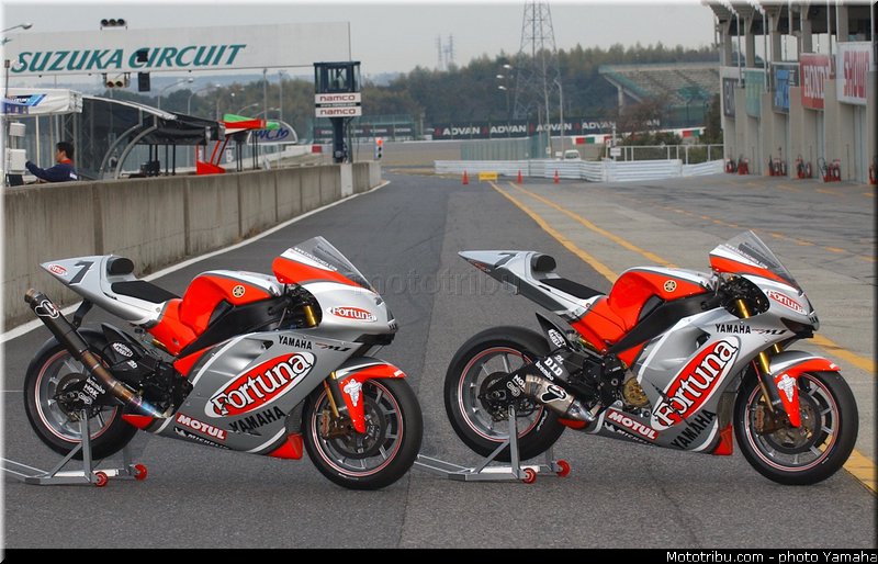 yamaha_yzr_m1_2003_001_motogp