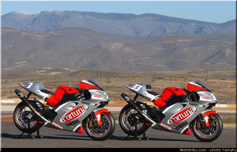 yamaha_yzr_m1_2003_004_motogp