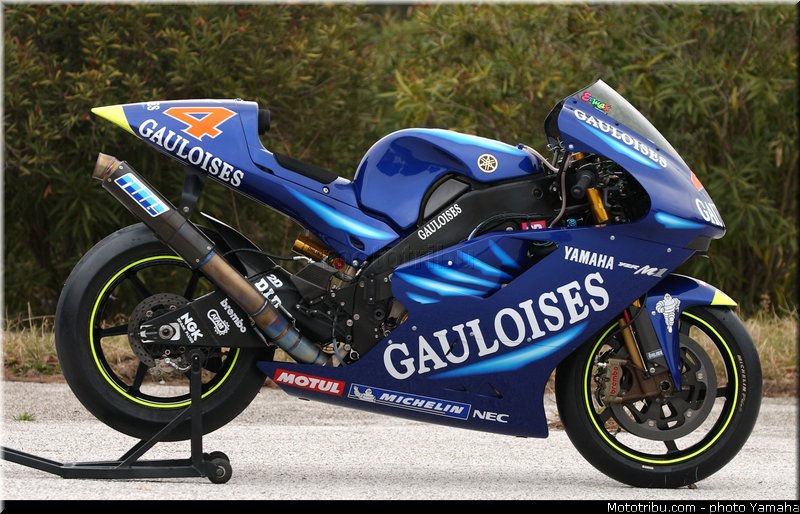 yamaha_yzr_m1_2003_016_motogp