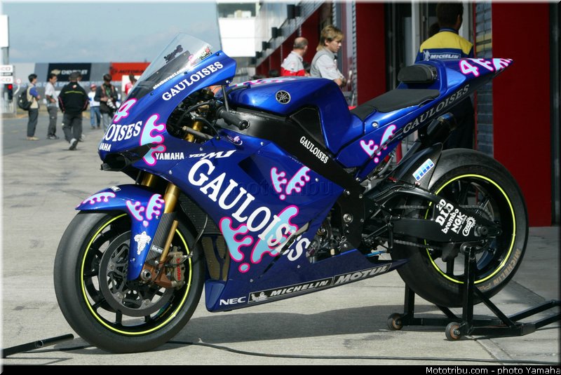 yamaha_yzr_m1_2003_025_motogp