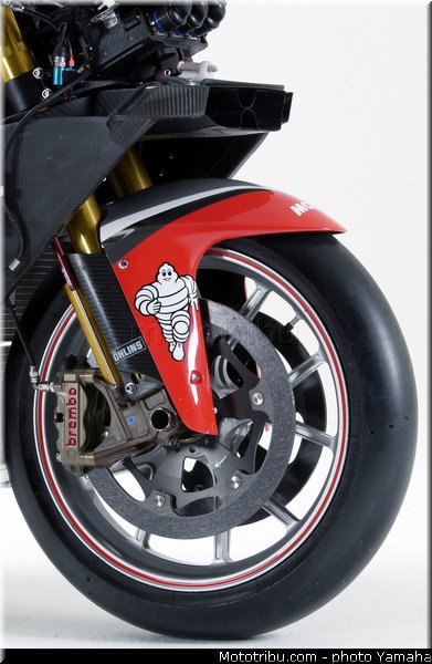 yamaha_yzr_m1_2003_044_motogp
