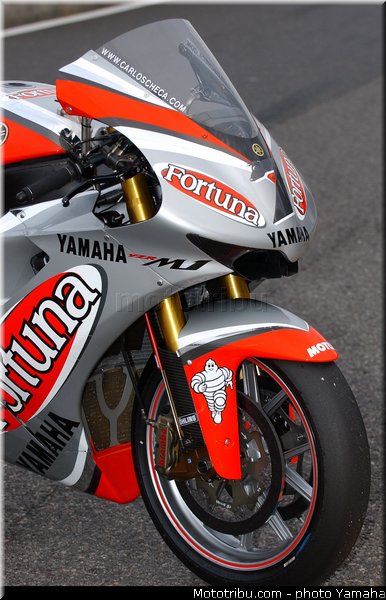 yamaha_yzr_m1_2003_053_motogp