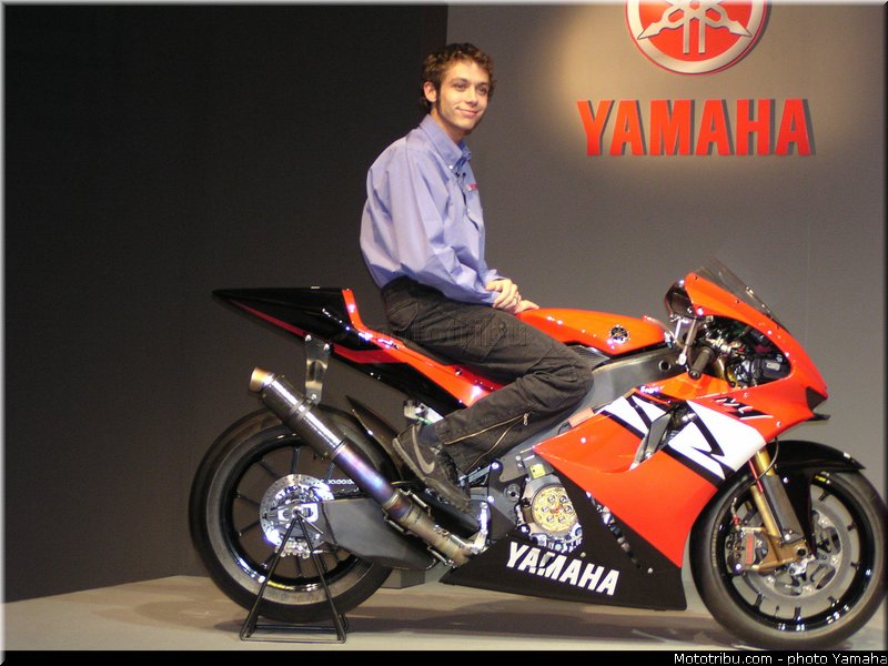 yamaha_yzr_m1_2004_3_motogp