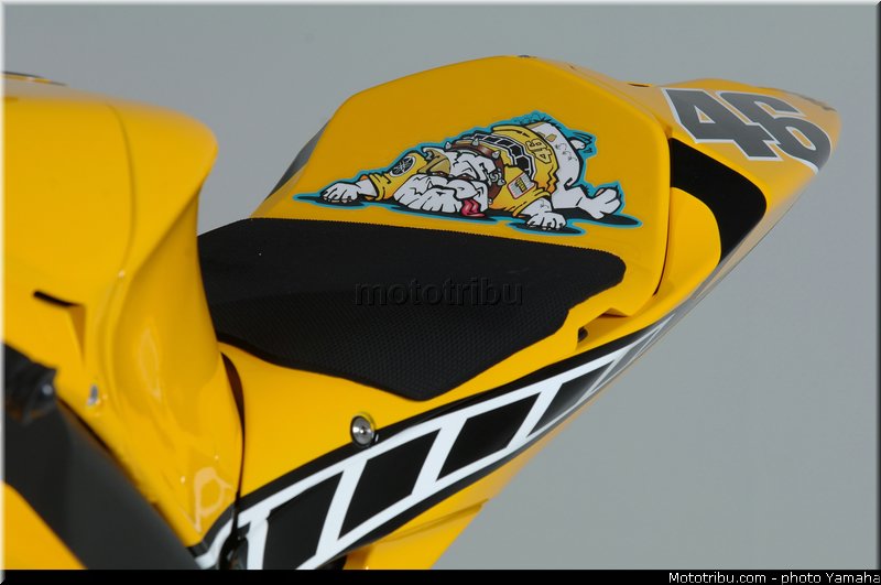 yamaha_yzr_m1_2005_15_motogp
