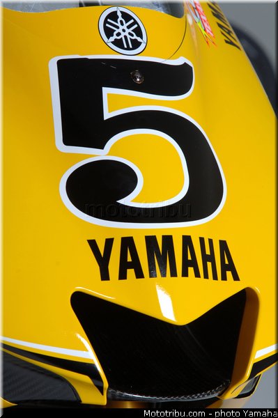yamaha_yzr_m1_2005_26_motogp