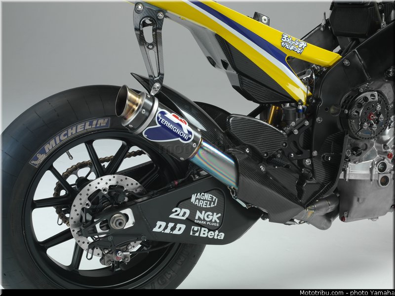 yamaha_yzr_m1_2006_11_motogp