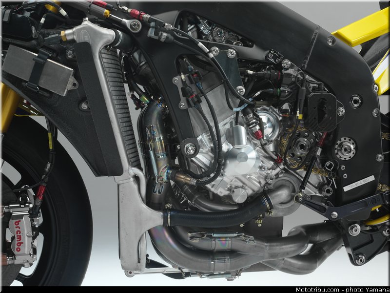 yamaha_yzr_m1_2006_17_motogp