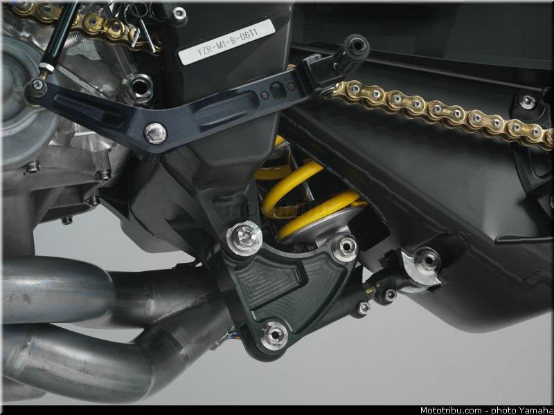 yamaha_yzr_m1_2006_19_motogp