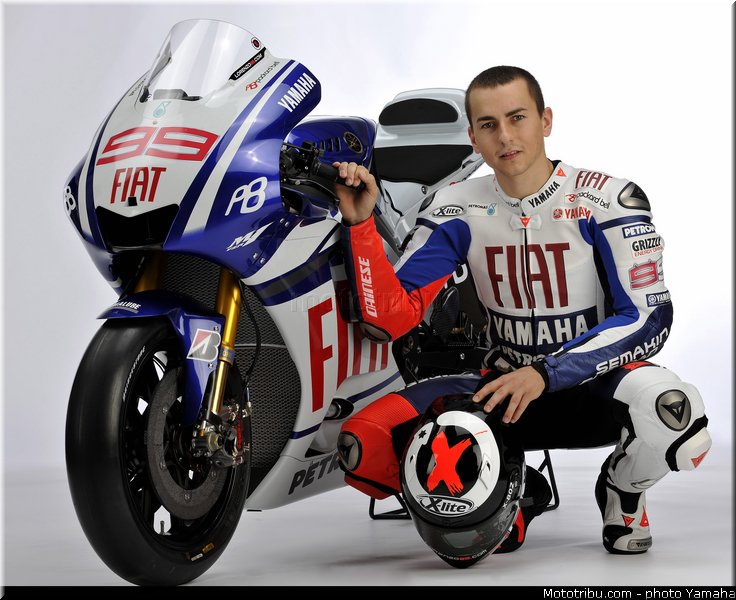yamaha_yzr_m1_2010_3_motogp