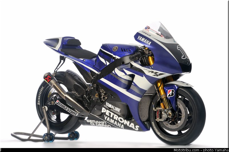 yamaha_yzr_m1_2011_01_motogp
