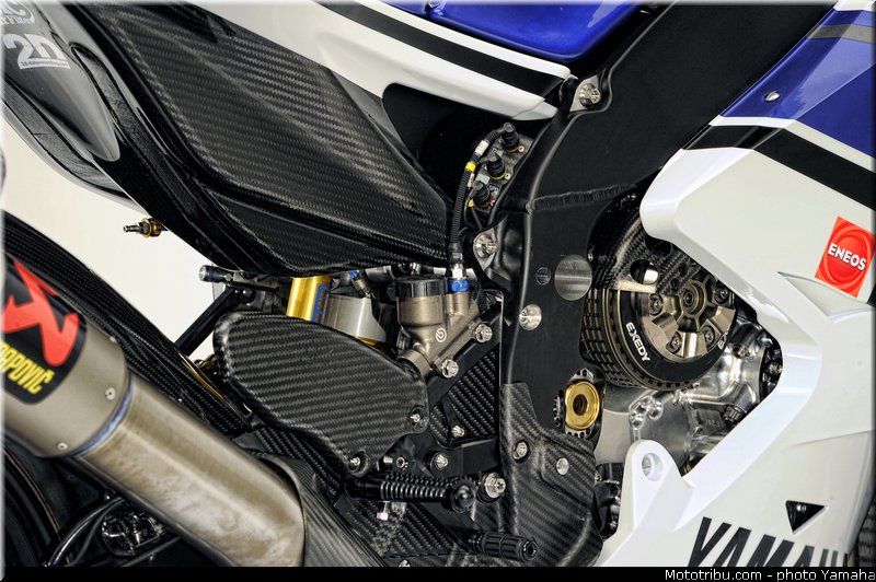 yamaha_yzr_m1_2012_28_motogp