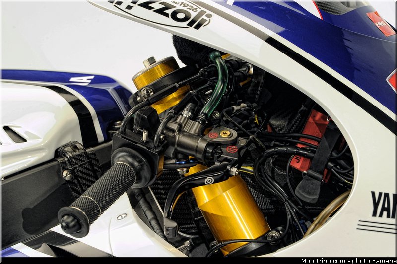 yamaha_yzr_m1_2012_30_motogp