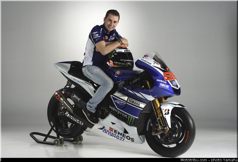 yamaha_yzr_m1_2013_06_motogp