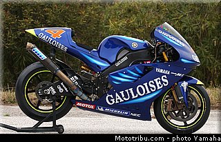 yamaha_yzr_m1_2003_016_motogp.jpg