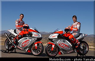 yamaha_yzr_m1_2003_018_motogp.jpg