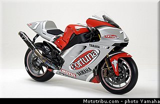 yamaha_yzr_m1_2003_022_motogp.jpg