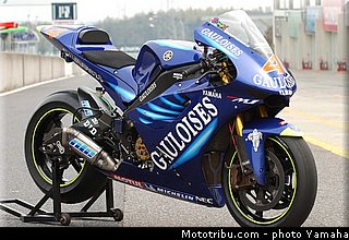 yamaha_yzr_m1_2003_037_motogp.jpg